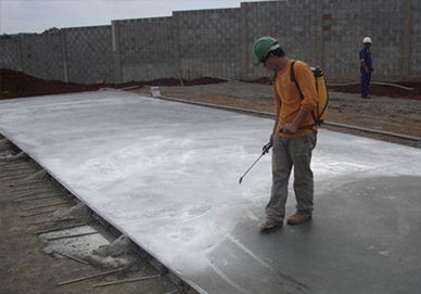 Как ухаживать за бетоном после заливки?